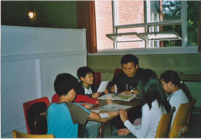 2003 년 한국어학교