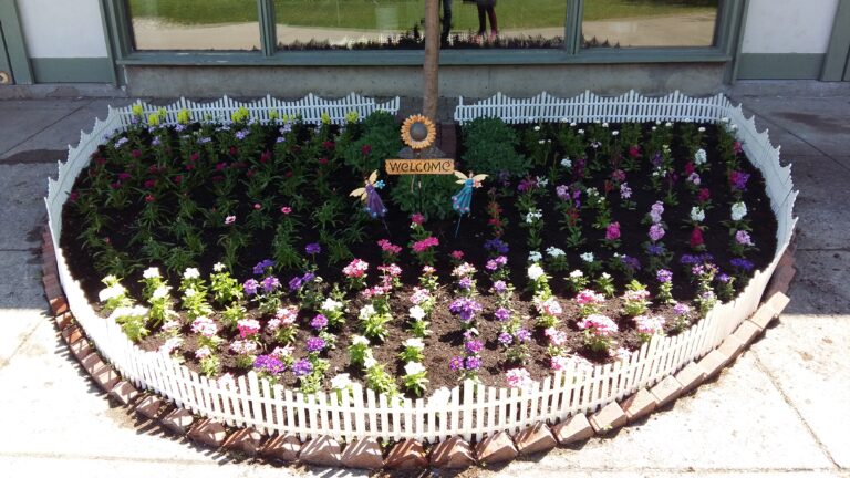 2016년 5월8일 교회정원 꽃단장